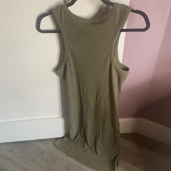 Green Curve Halter Neck Dress - Picture 2 of 5